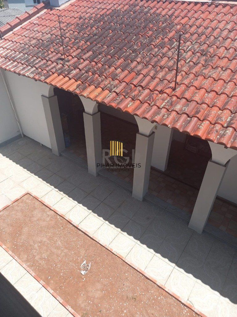 Casa 3 dormitórios no bairro Nonoai