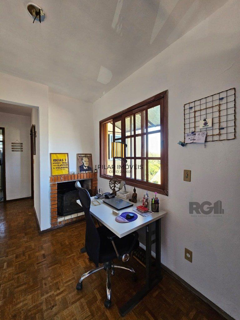 Casa para Venda - 248.56m², 5 dormitórios, 2 vagas - Teresópolis