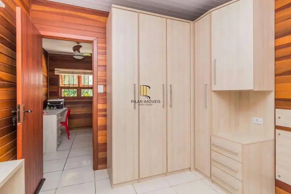 Casa 4 Dormitórios Bairro Gloria.