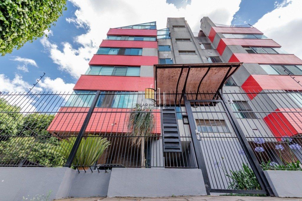 Apartamento de 124m² com 03 dormitórios, sendo 01 suíte e 01 vaga de garagem no bairro Jardim Itu