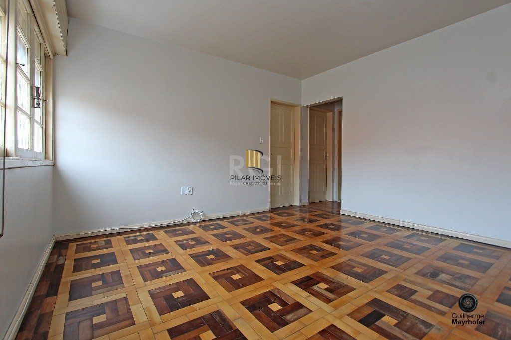 Casa para Venda - 233m², 4 dormitórios, 5 vagas - Nonoai