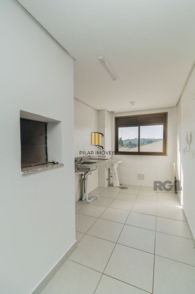 Apartamento 62m² - 2 dormitórios sendo 1 suíte, churrasqueira e 1 vaga de garagem no Jardim do Salso