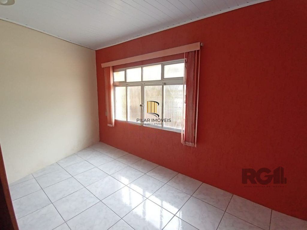 Casa de 2 dormitórios no bairro Campo Novo