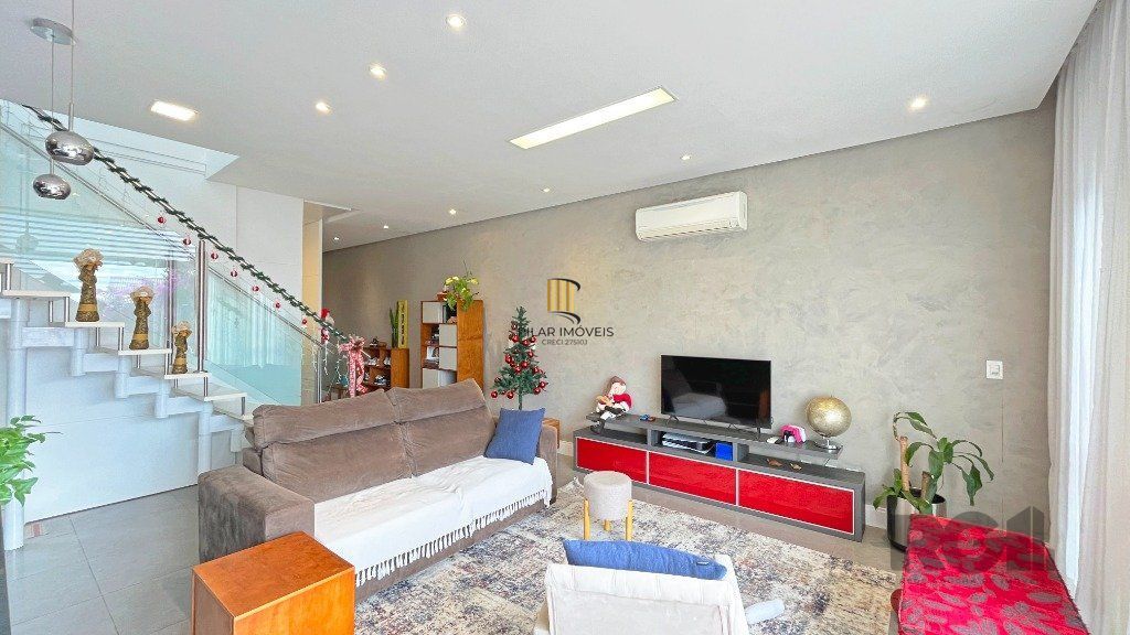Casa 3 dormitórios no bairro Vila Nova