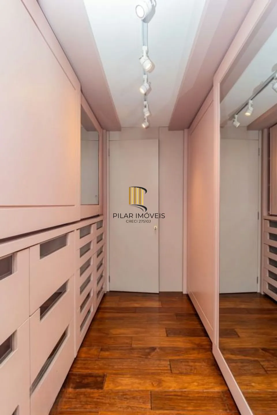 Apartamento de 3 dormitórios à venda em Bela Vista, Porto Alegre.