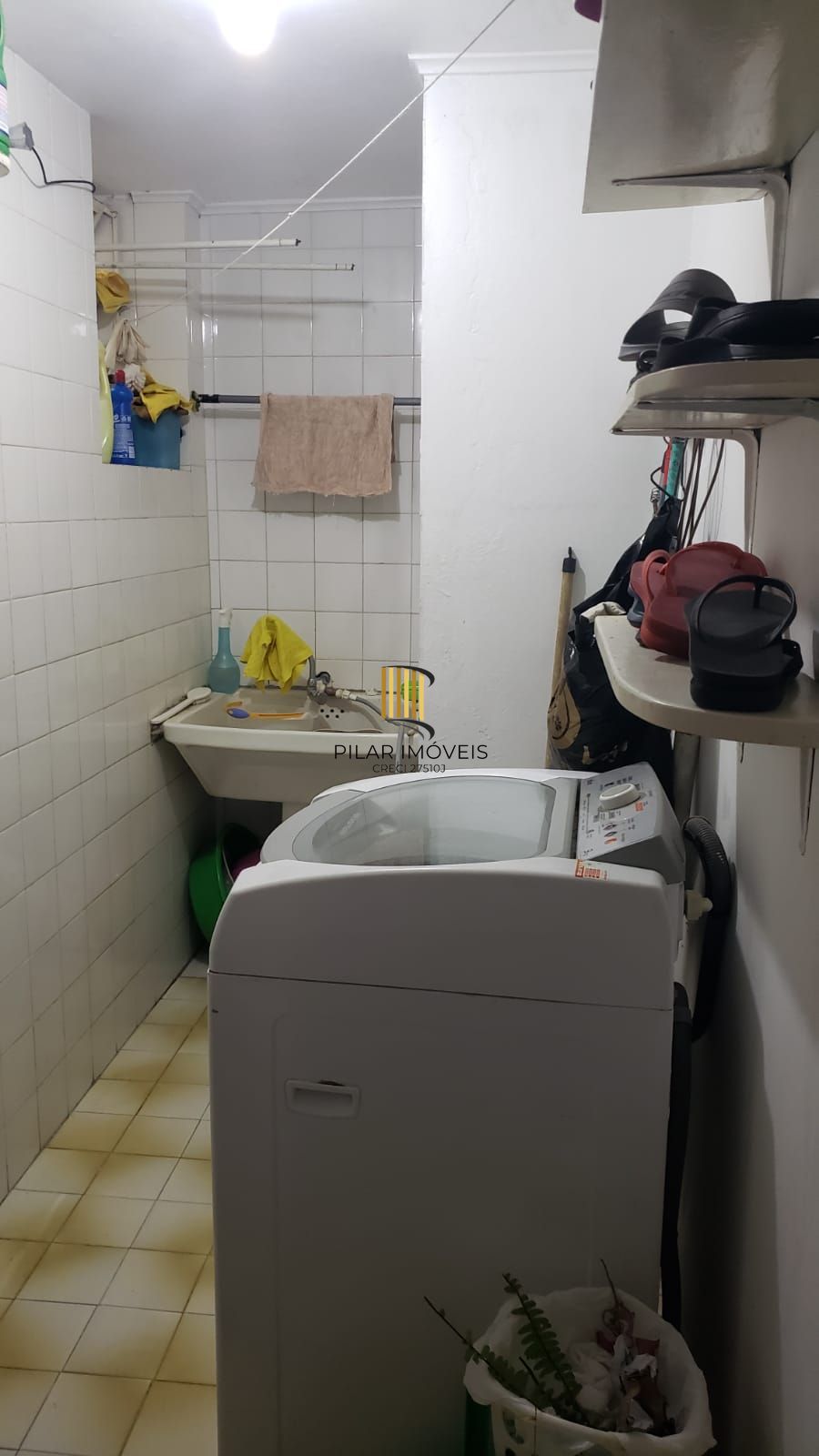 Casa 5 dormitórios no bairro Teresópolis