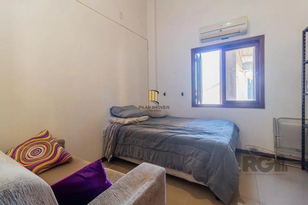 Casa com 3 dormitórios no bairro Cascata, Porto Alegre
