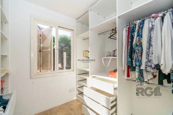 Casa de Condomínio 4 dormitórios no bairro Medianeira