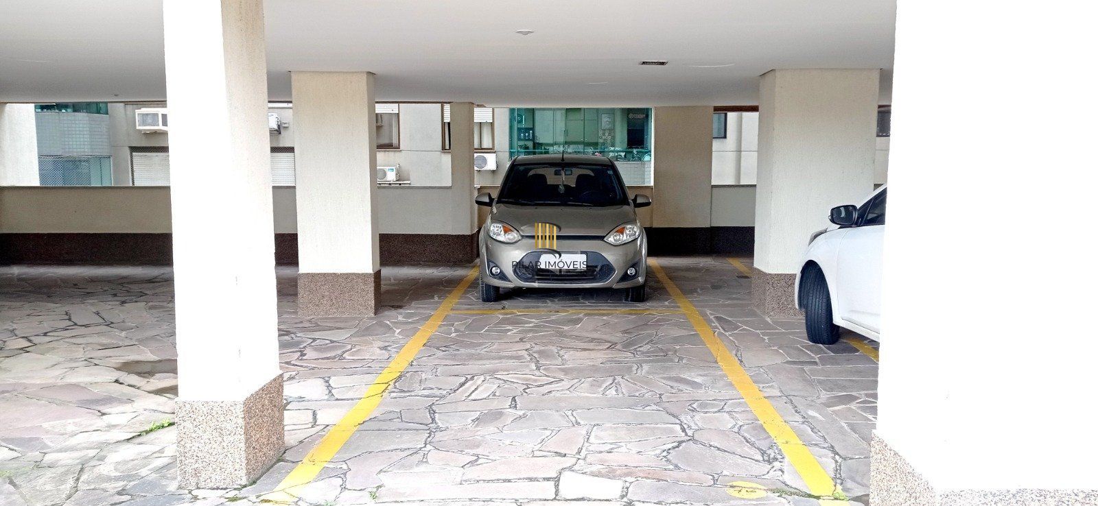 Apartamento com 2 quartos, 2 vagas e 57.37m²