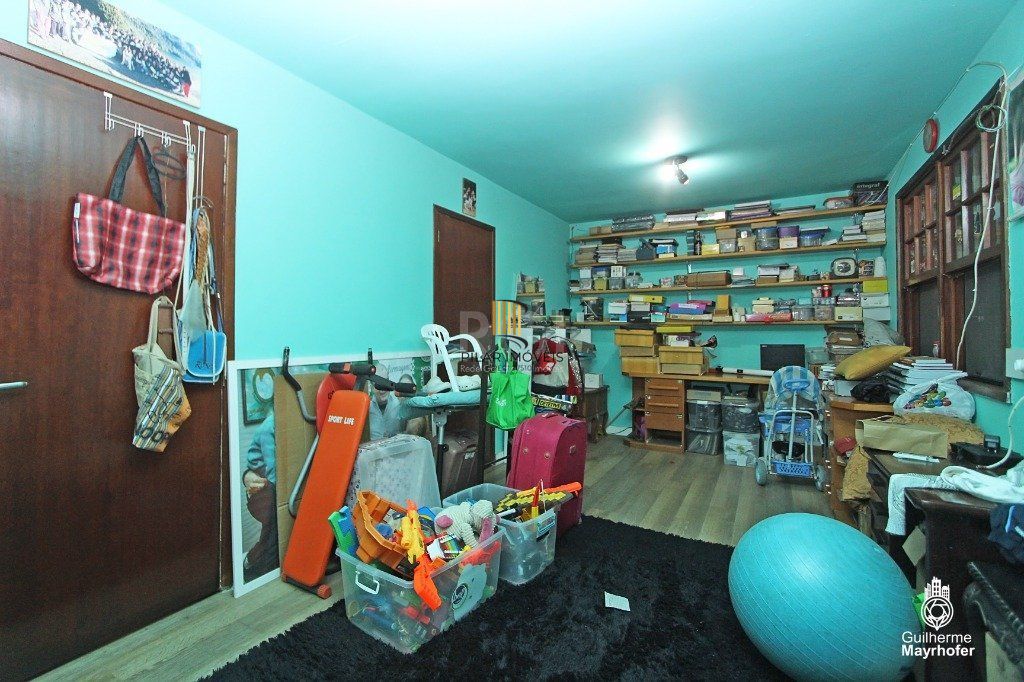 Casa para Venda - 381m², 3 dormitórios, sendo 1 suites, 4 vagas - Tristeza