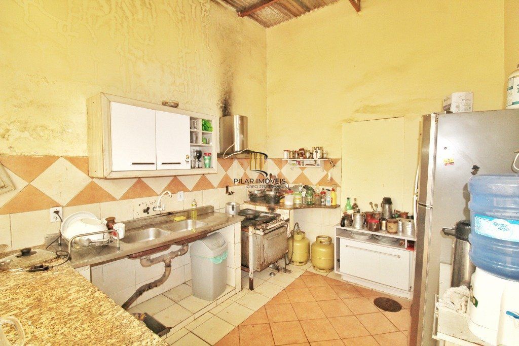 Loja para Venda - 60m², 0 dormitórios, 3 vagas - Petrópolis