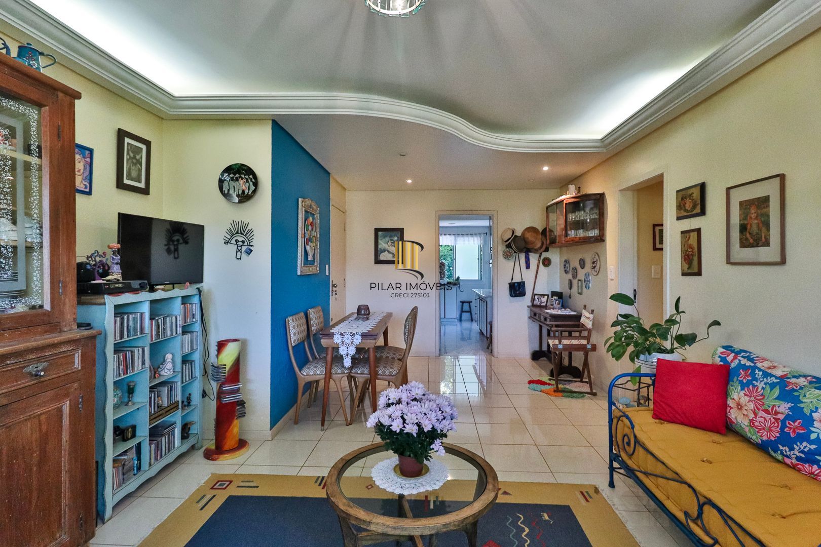 Apartamento para venda de 3 dormitórios, no bairro Teresópolis em Porto Alegre/RS.