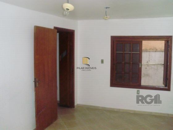 Casa para Venda - 218m², 5 dormitórios, sendo 1 suites, 2 vagas - Vila Nova