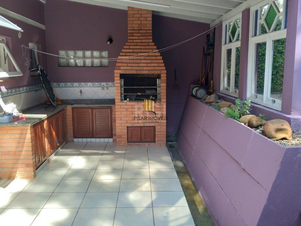 Casa Condominio para Venda - 190.4m², 3 dormitórios, sendo 1 suites, 4 vagas - Nonoai