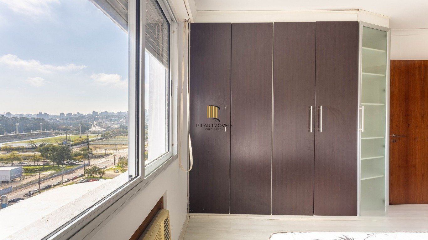 Apartamento com 2 quartos à venda em Partenon, Porto Alegre.