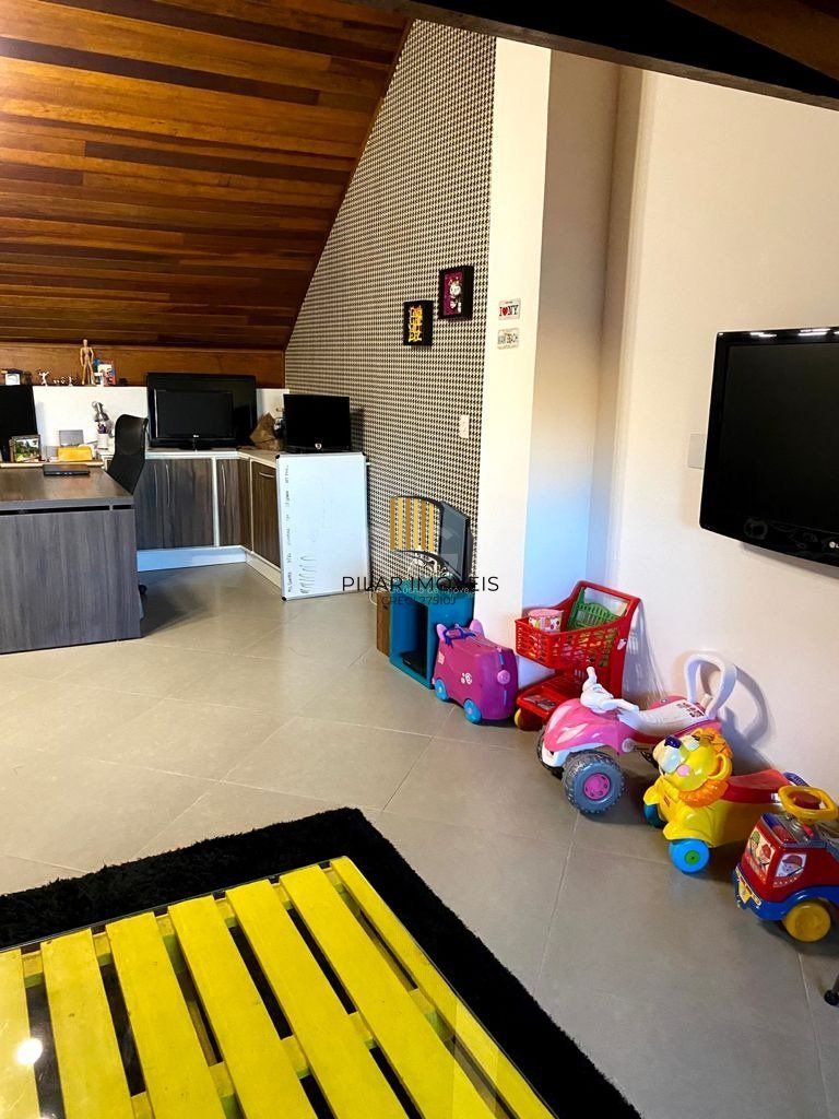 Casa Condominio para Venda - 137m², 3 dormitórios, sendo 1 suites, 3 vagas - Tristeza