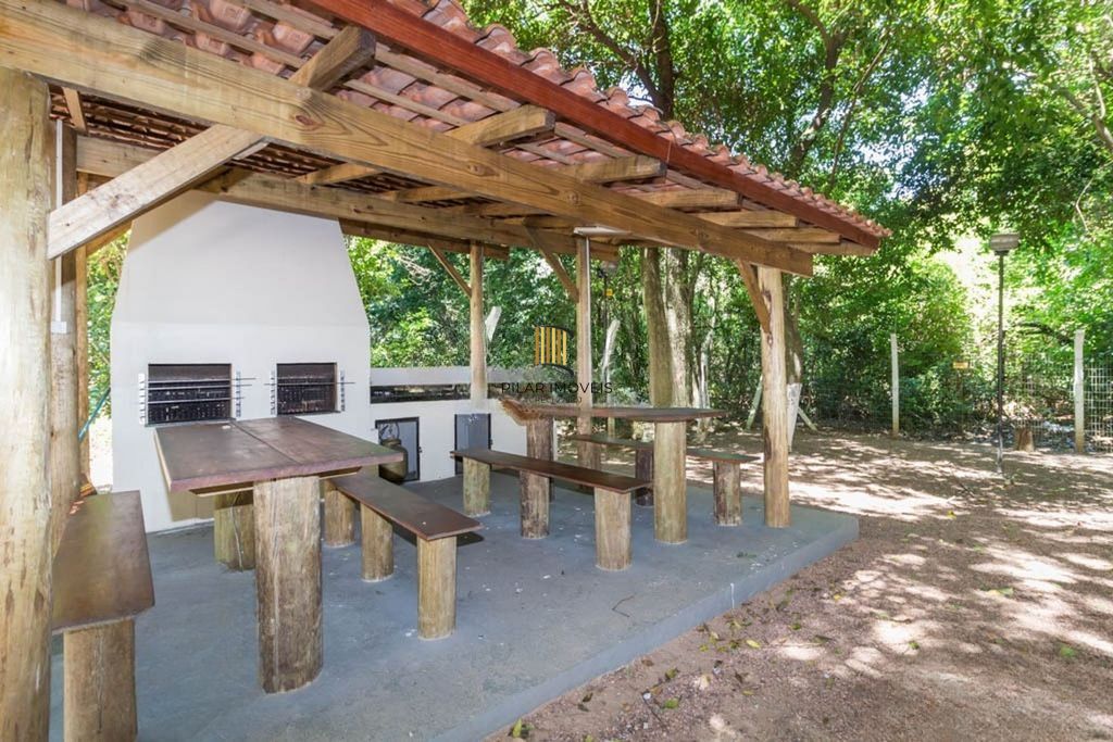 Apartamento 3 dorms à venda Rua Xavier da Cunha, Nonoai - Porto Alegre
