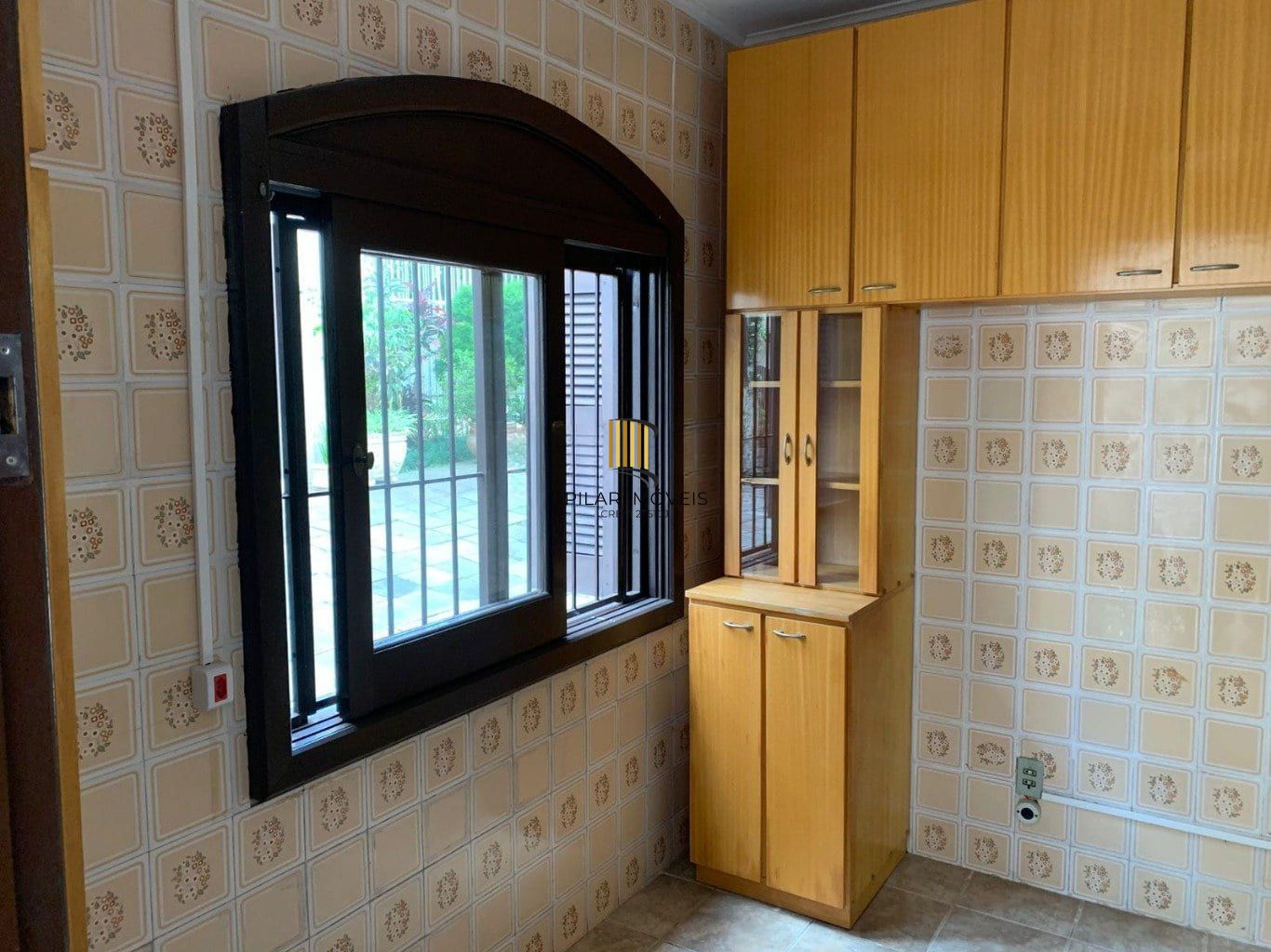 Casa em Condomínio de 3 dormitórios à venda em Tristeza, Porto Alegre.