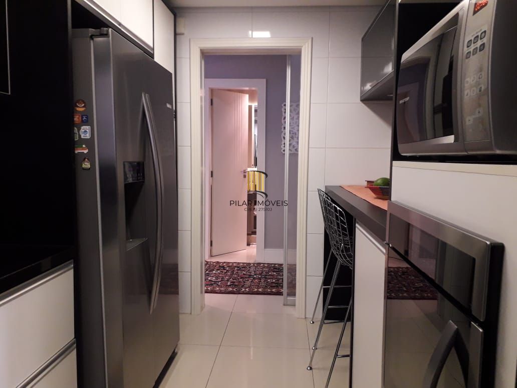 Apartamento na Bela vista com 3 suites, 4 garagens, 1 apartamento por andar.