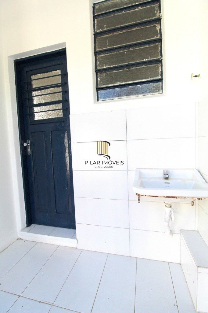 Casa 6 dormitórios no bairro Teresópolis