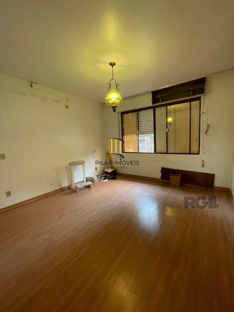 Casa 3 dormitórios no bairro Chácara das Pedras