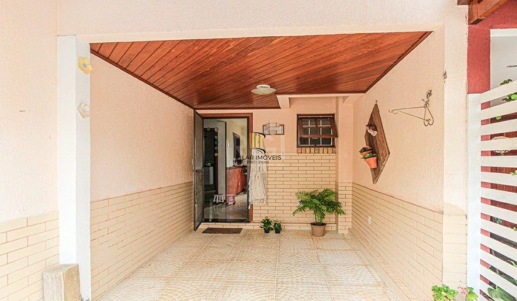 Casa Condominio para Venda - 162m², 3 dormitórios, sendo 1 suites, 2 vagas - Guarujá