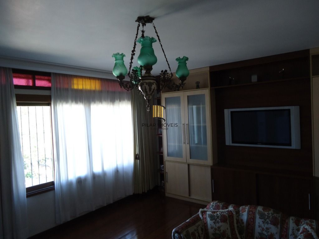 Casa para Venda - 750m², 4 dormitórios, sendo 2 suites, 5 vagas - Santa Tereza