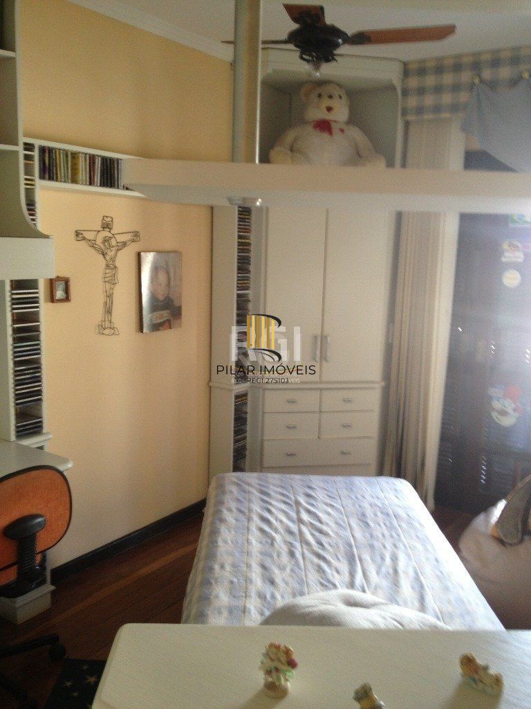 Casa Condominio para Venda - 350m², 4 dormitórios, sendo 1 suites, 2 vagas - Nonoai
