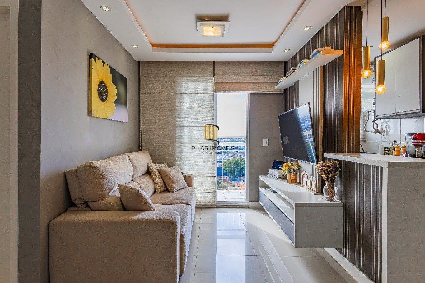 Apartamento de 2 dormitórios à venda em São Sebastião, Porto Alegre. - Pilar Imóveis