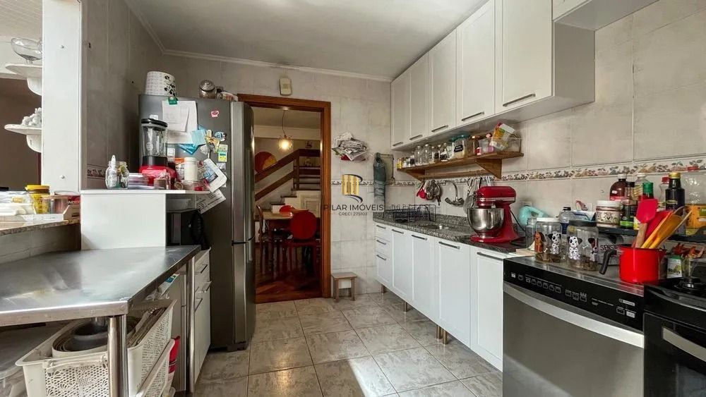 Casa para Venda - 176m², 3 dormitórios, sendo 1 suites, 4 vagas - Jardim Isabel
