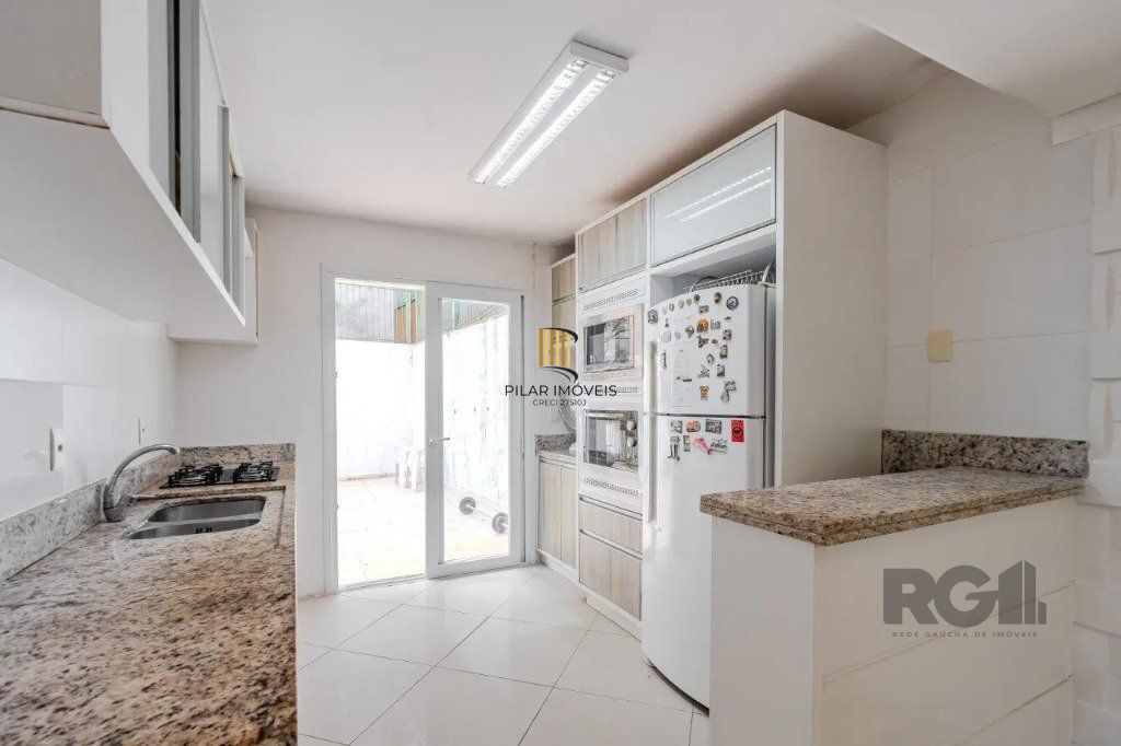 Casa com 3 dormitórios no bairro Jardim Isabel