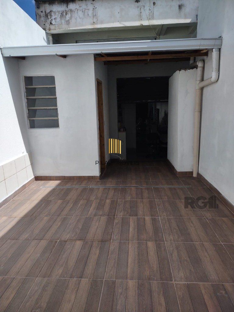 Loja para Venda - 60m², 0 dormitórios, 3 vagas - Petrópolis