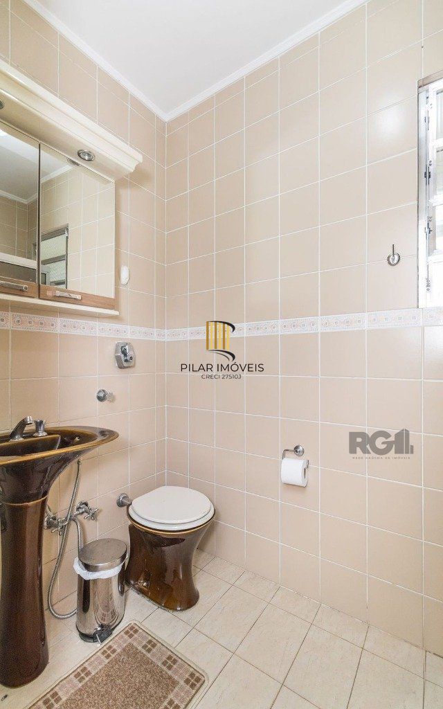 Cobertura 150m² - 3 dormitórios, 2 vagas no bairro Petrópolis