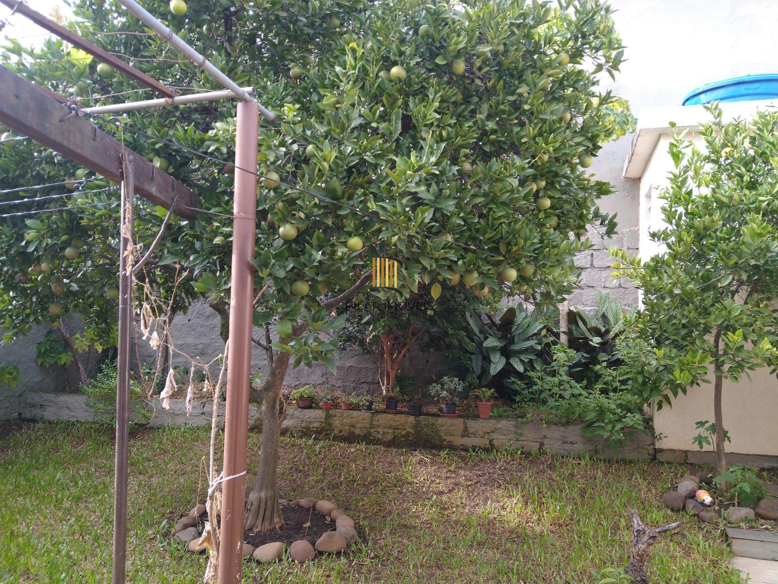 Casa 4 dormitórios no bairro Santa Tereza