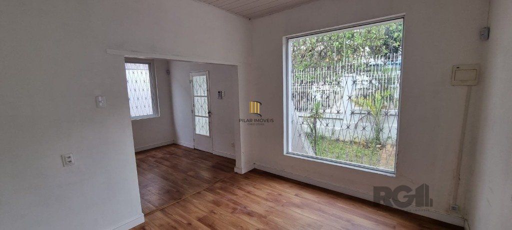Casa de 2 dormitórios no bairro Petrópolis