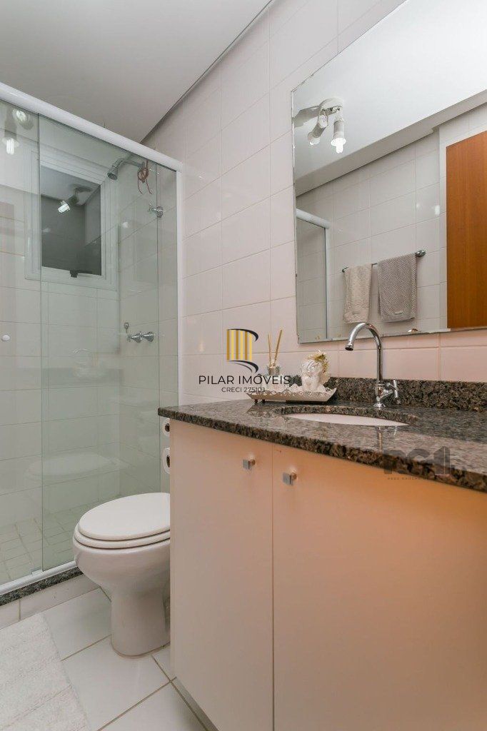 Apartamento 70m² - 3 dormitórios, 1 vaga no bairro Partenon