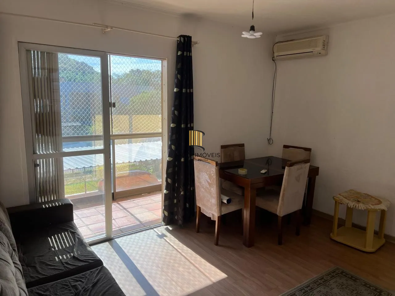 Apartamento 2 dormitórios no bairro Glória