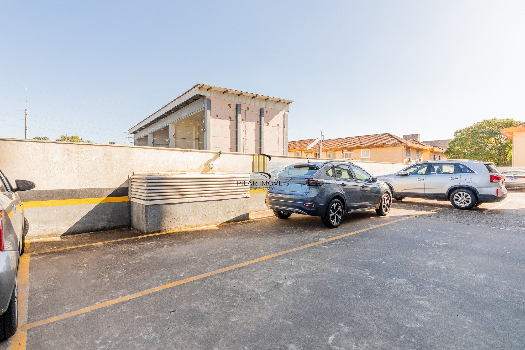 Apartamento com 3 quartos e 79m² à venda em Passo da Areia - Rua Bezerra De Menezes, Passo Da Areia, Porto Alegre