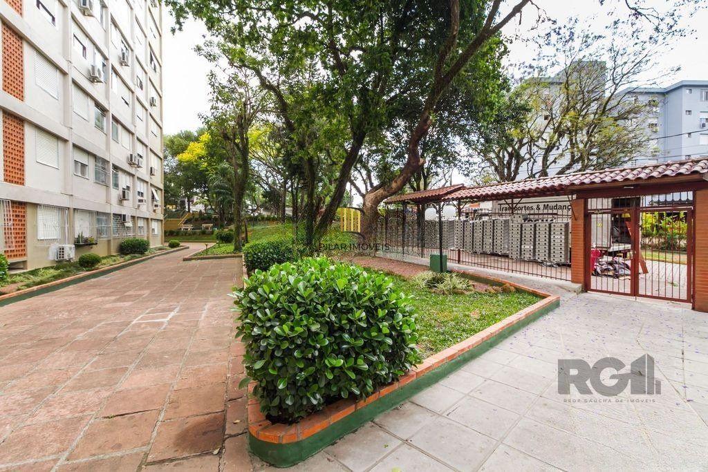 apartamento de 2 dormitórios no bairro Santo Antônio
