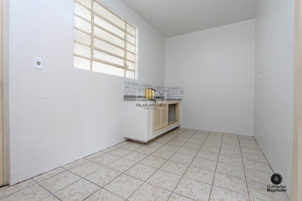 Casa para Venda - 233m², 4 dormitórios, 5 vagas - Nonoai