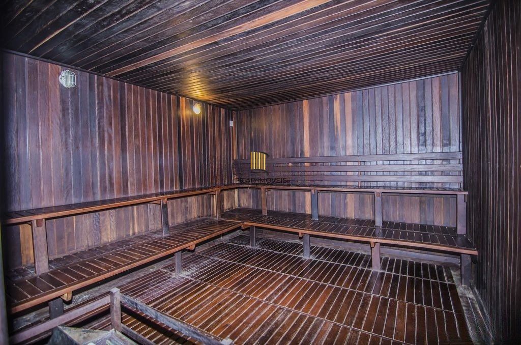 Apartamento 95m² - semi mobiliado, 3 dormitórios, 1 suíte e 2 vagas no bairro Passo da Areia
