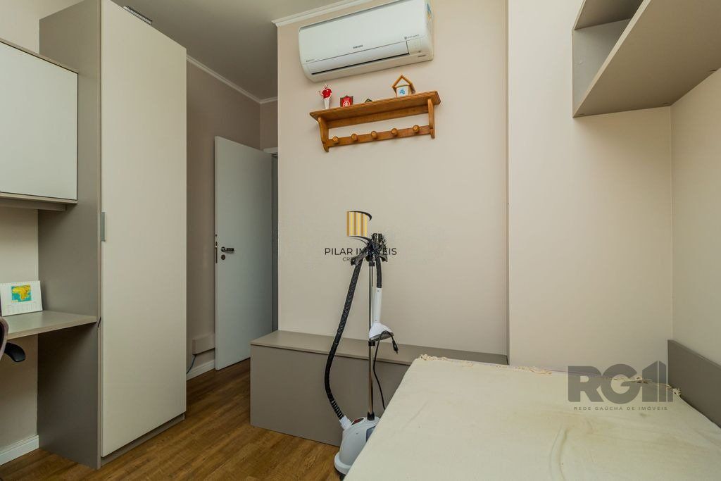 Casa Condominio para Venda - 221,59m², 3 suítes, 2 vagas - Teresópolis