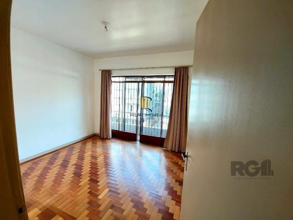 Excelente apartamento de 135m² com 5 dormitórios.
