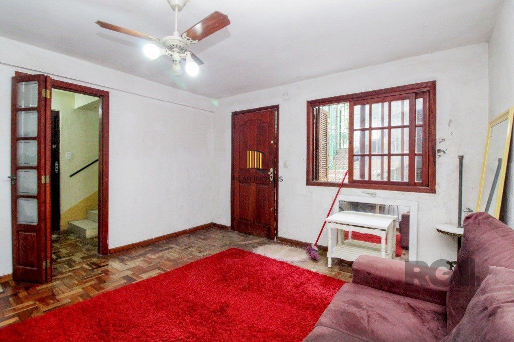 Casa 5 dormitórios no bairro Nonoai