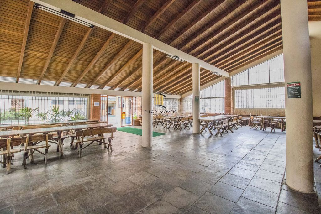 Apartamento Térreo 2 dorms à venda Rua Felizardo Furtado, Petrópolis - Porto Alegre