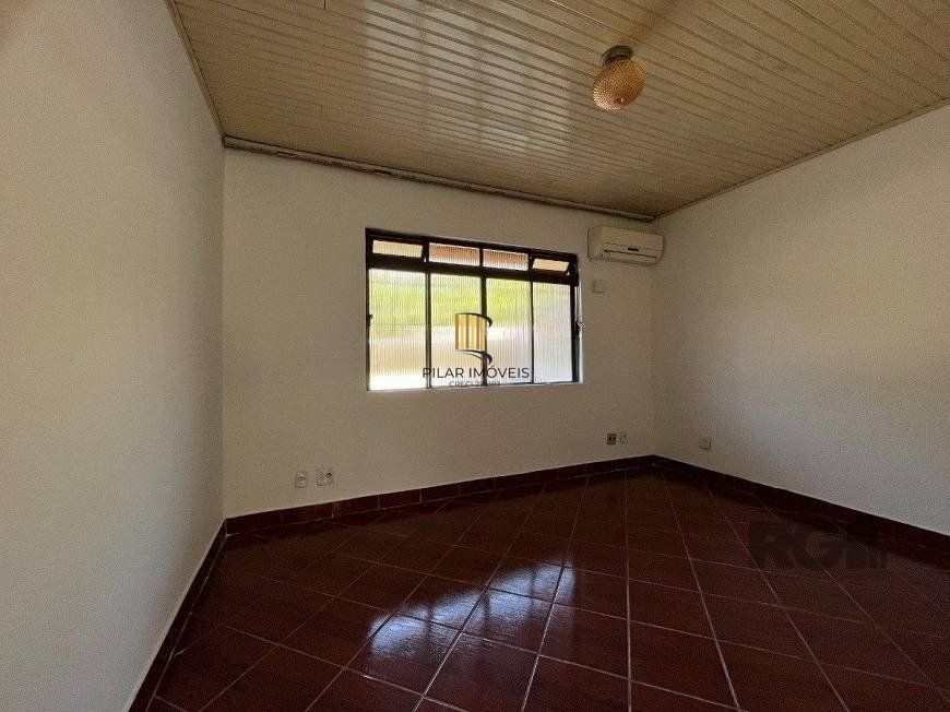 Casa 160m² - 3 dormitórios, 3 vagas no bairro Ipanema