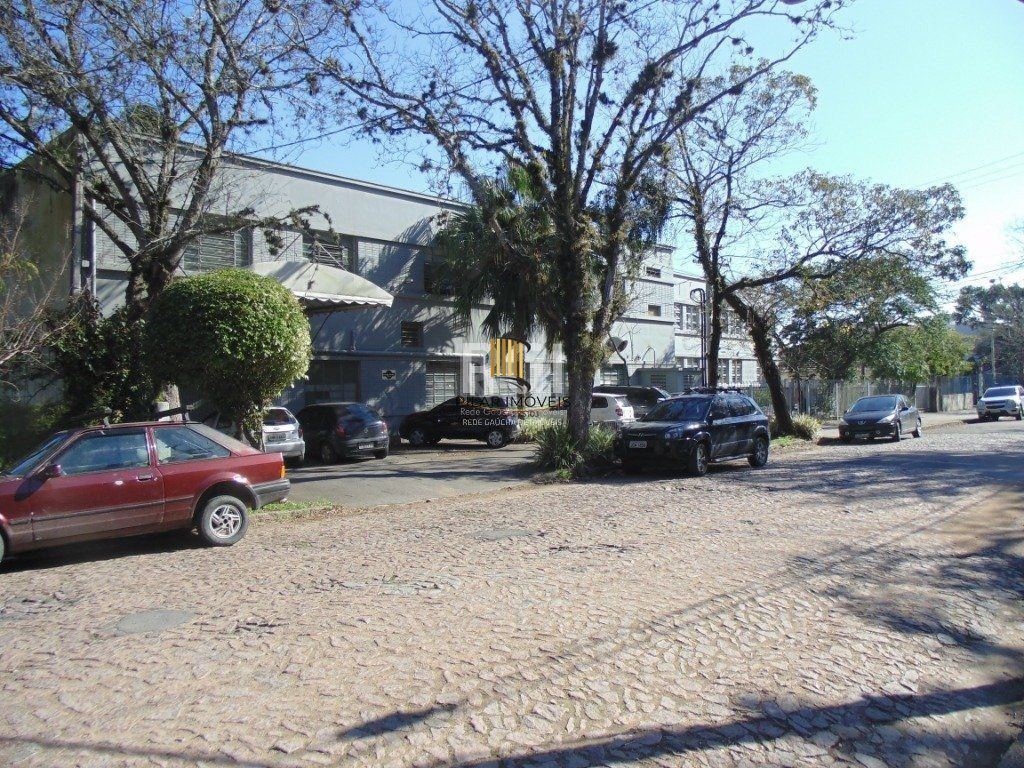 Predio para Venda - 2000m², 0 dormitórios, Teresópolis