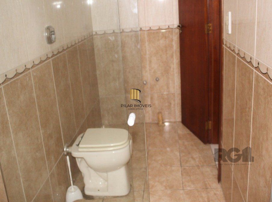 Casa 179m², 3 dormitórios, 3 vagas no bairro Parque Santa Fé