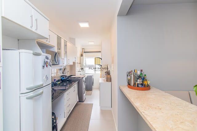 Apartamento de 2 dormitórios à venda no Bairro Partenon, Porto Alegre.