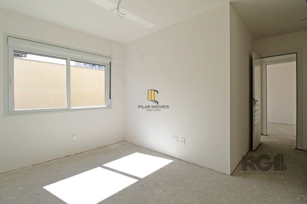 Apartamento 3 dorms à venda Rua Roque Calage, Passo da Areia - Porto Alegre